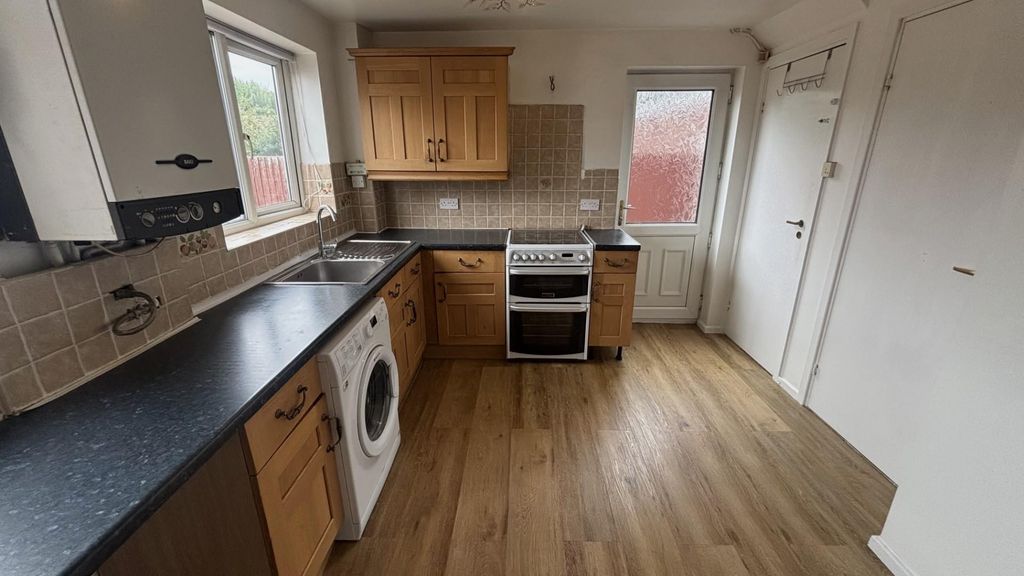 Additional image 5 of 2 bed semi-detached house for saleMacdonald Close, Tividale, Oldbury B69