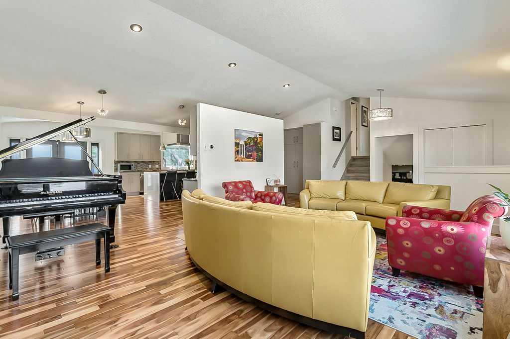 Additional image 6 of 955 Cannock Road SW, Calgary, AB, T2W 1M6