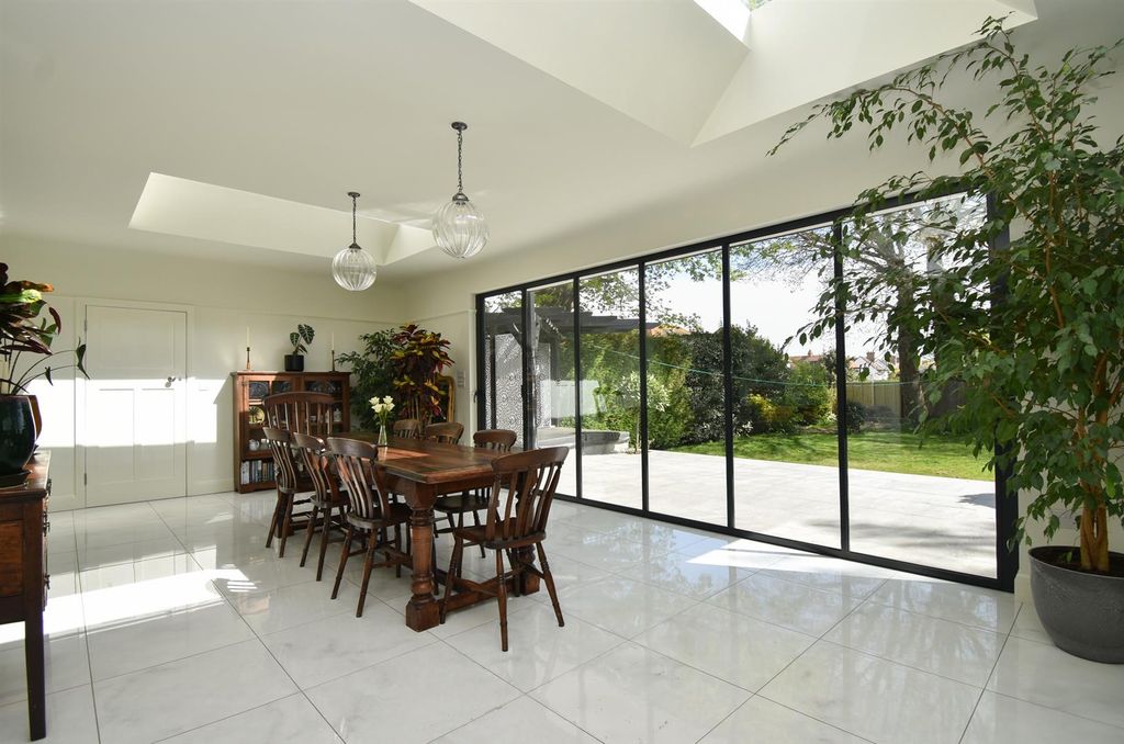 Additional image 28 of 6 bed detached house for saleSutherland Avenue, Bexhill-On-Sea TN39