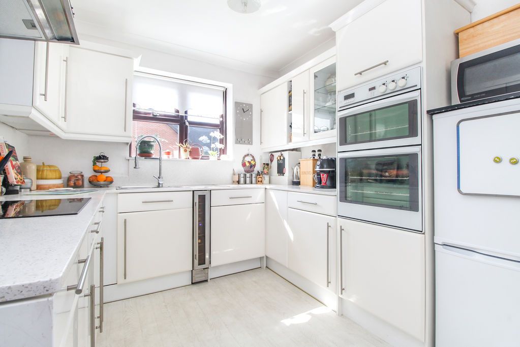 Additional image 2 of 2 bed flat for saleShakespeare Road, Bedford MK40
