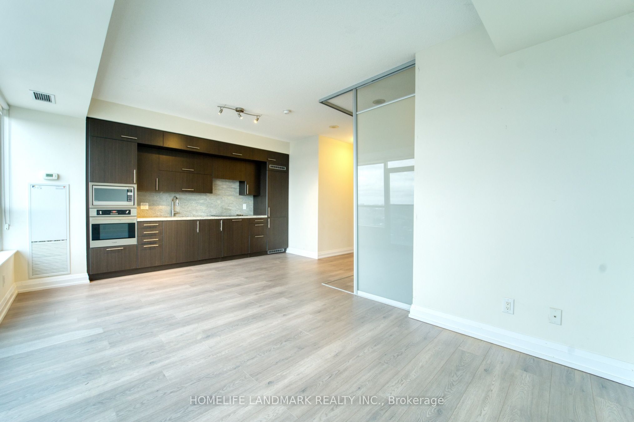 Additional image 5 of 2009-2 Anndale Drive, Toronto, ON, M2N 0G5