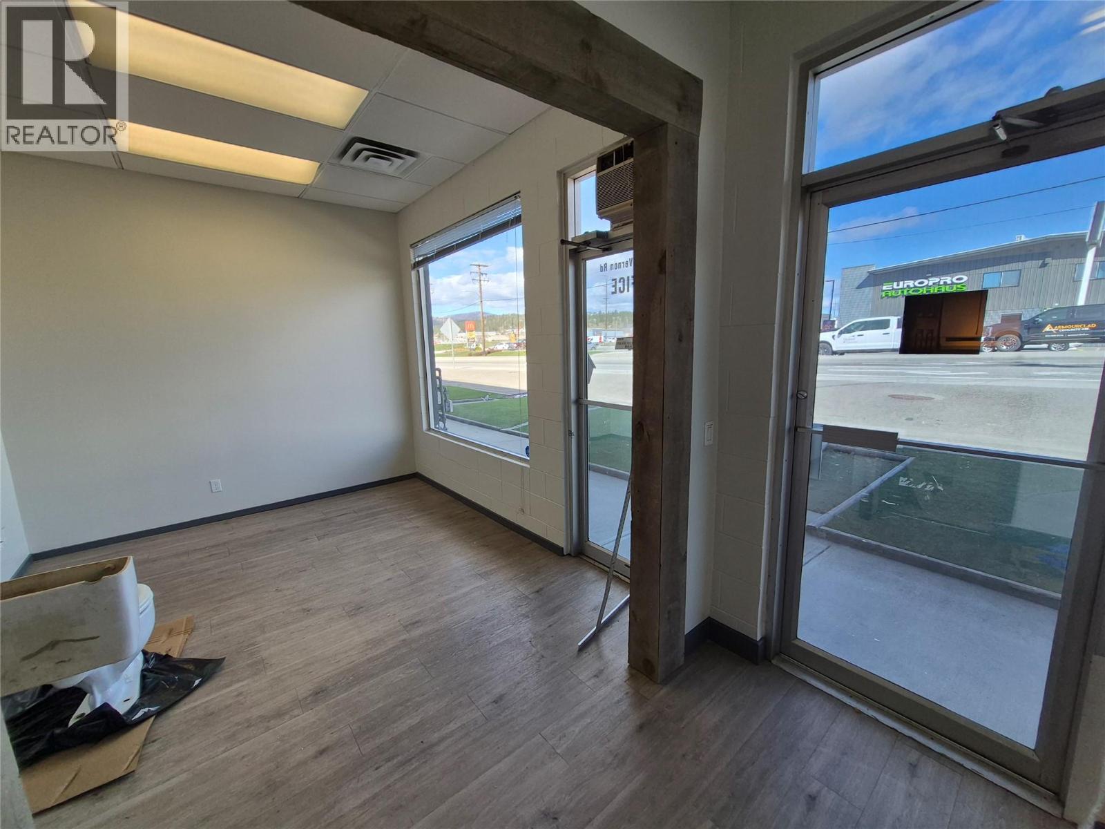 Additional image 3 of A & B-165 Old Vernon Road, Kelowna, BC, V1X4R3