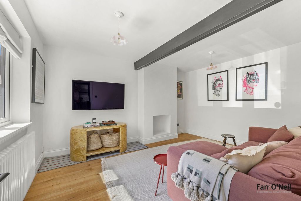 Additional image 3 of 4 bed semi-detached house for saleRoding Lane, Buckhurst Hill IG9