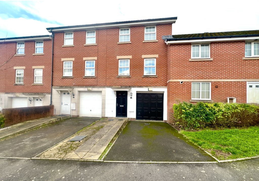 3 bed town house for saleFlavius Close, Caerleon NP18