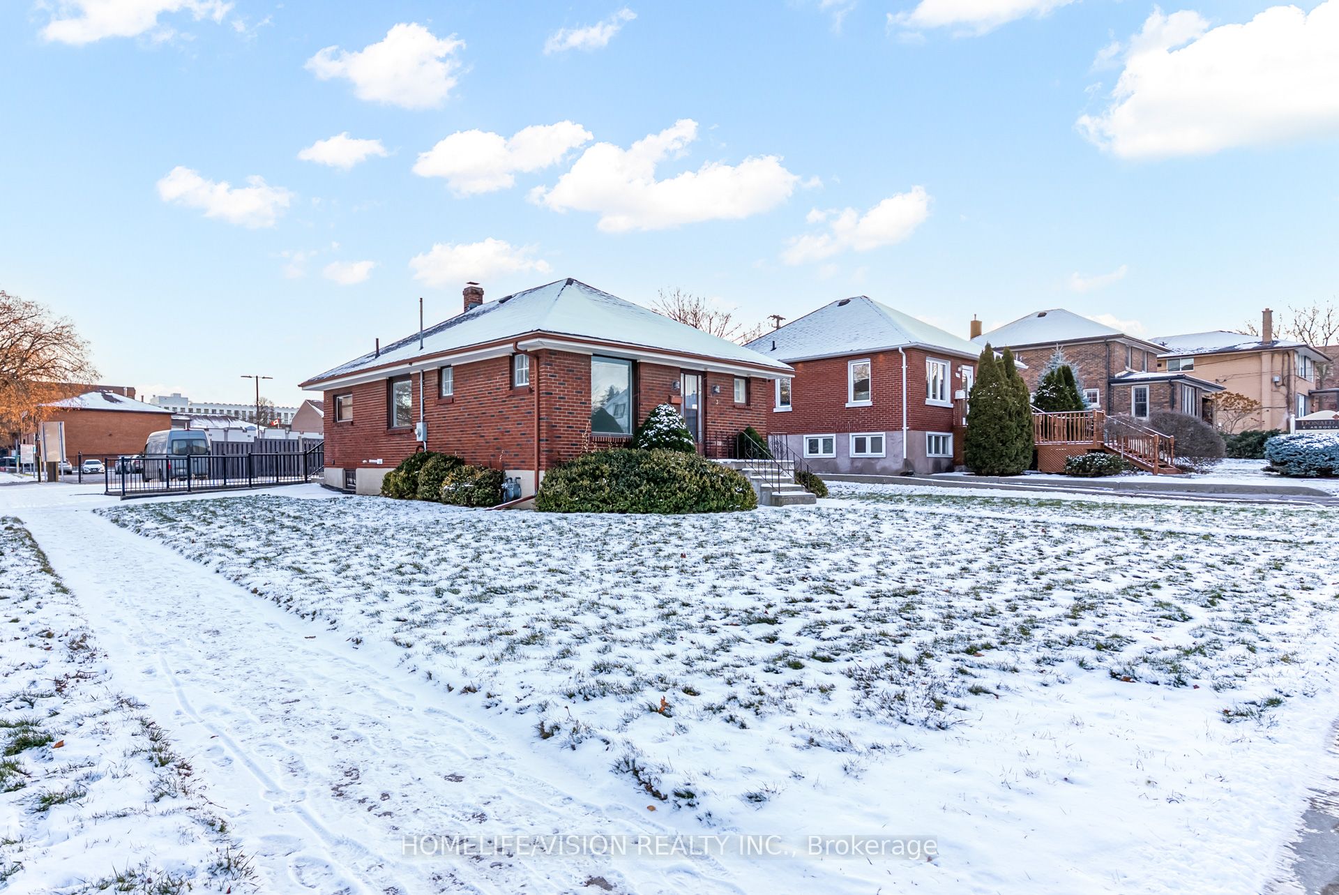 Additional image 5 of 133 Mary Street E, Whitby, ON, L1N 2P3
