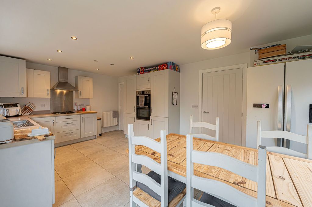 Additional image 9 of 3 bed detached house for saleSir Howel Crescent, Undy NP26