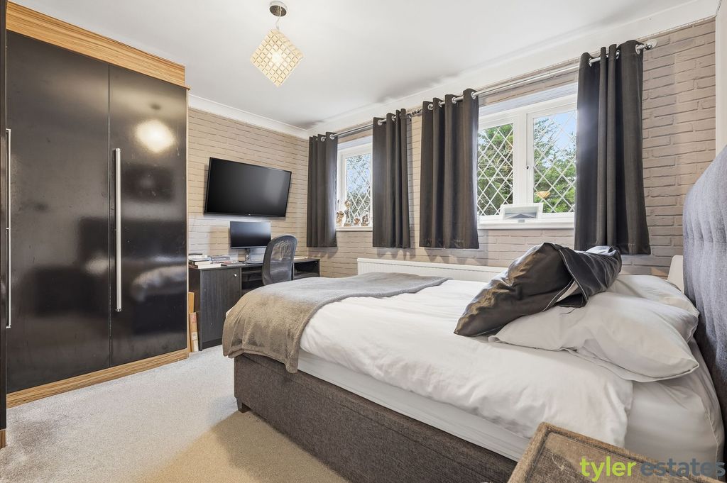 Additional image 27 of 5 bed detached house for saleNoak Hill Road, Billericay CM12