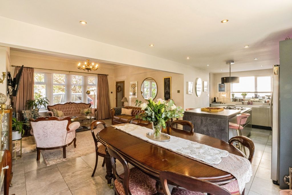 Additional image 7 of 4 bed detached house for saleSt. Annes Road, Blackpool, Lancashire FY4
