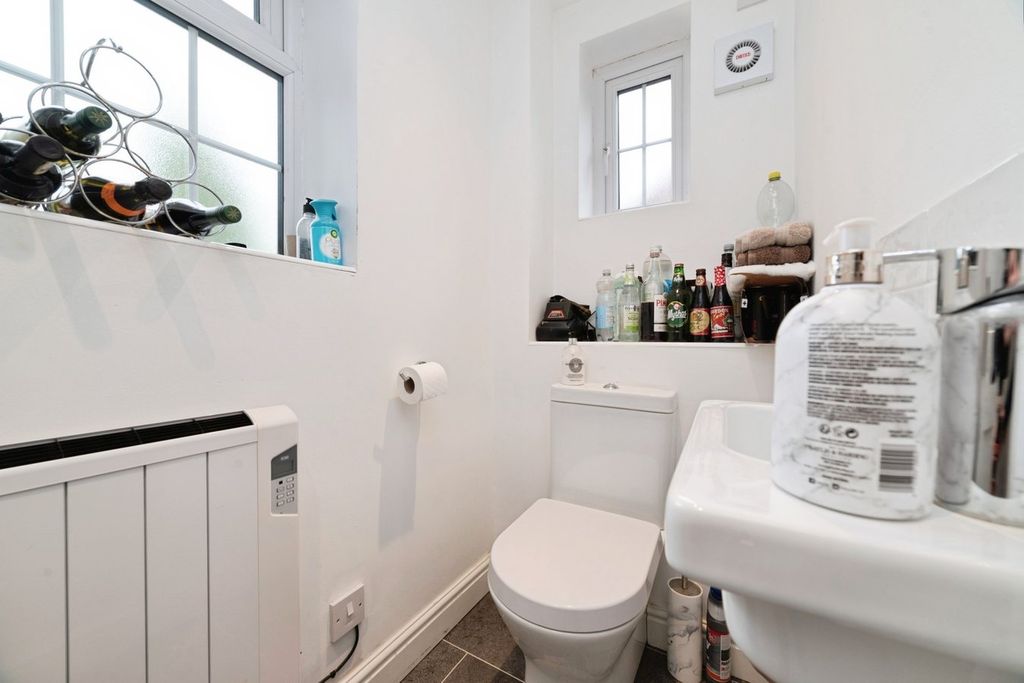 Additional image 7 of 4 bed detached house for saleChurch Road, Beverley HU17