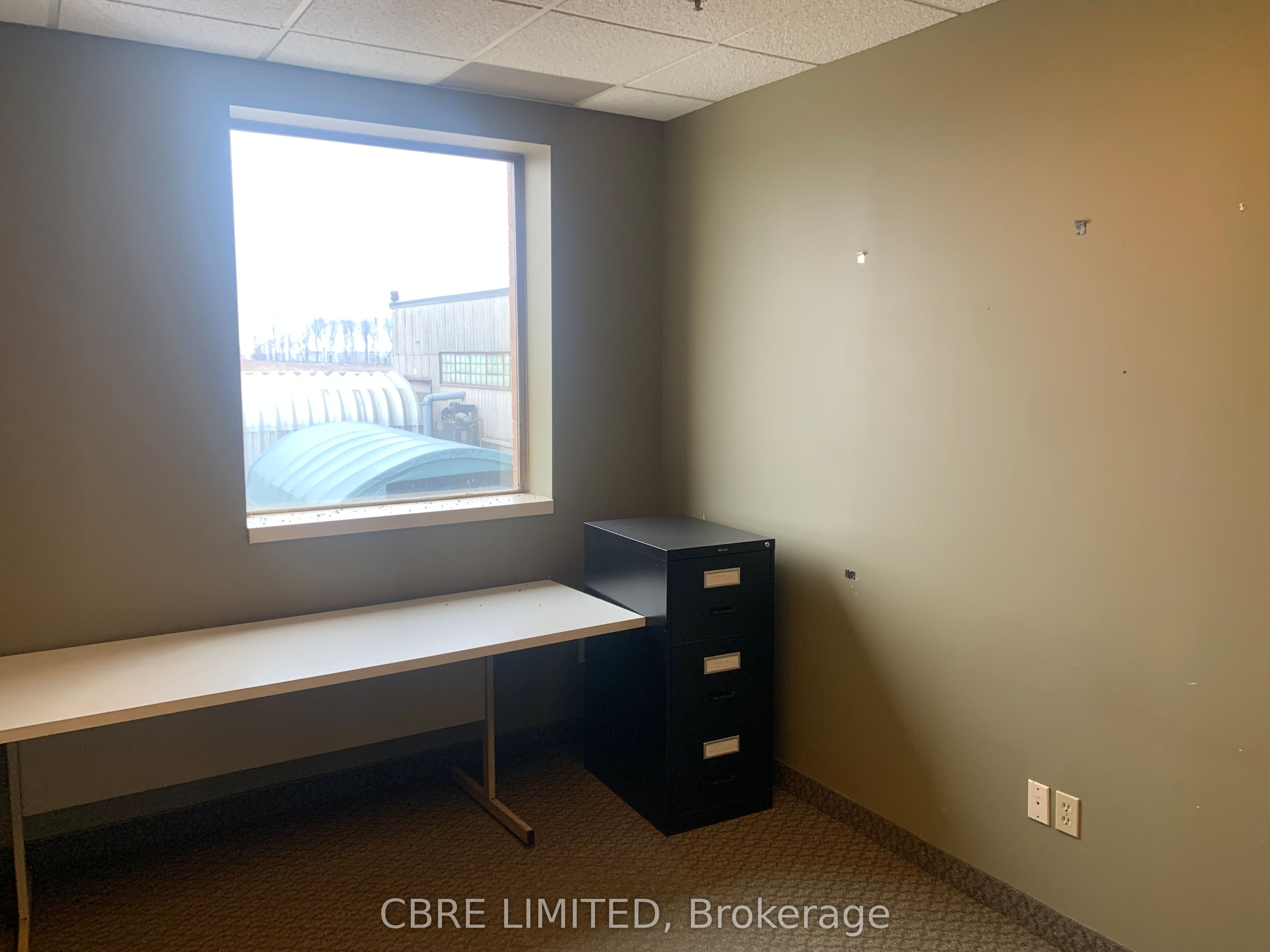 Additional image 5 of Opt 3-1401 Dundas Street, Woodstock, ON, N4S 7V9
