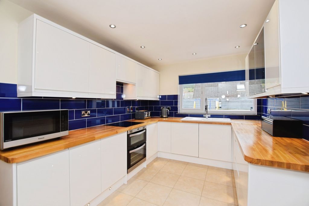 Additional image 7 of 4 bed detached house for saleVictoria Road, Ballater AB35