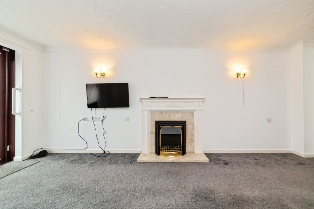 Additional image 16 of 1 bed flat for saleHigh Street, Baldock SG7
