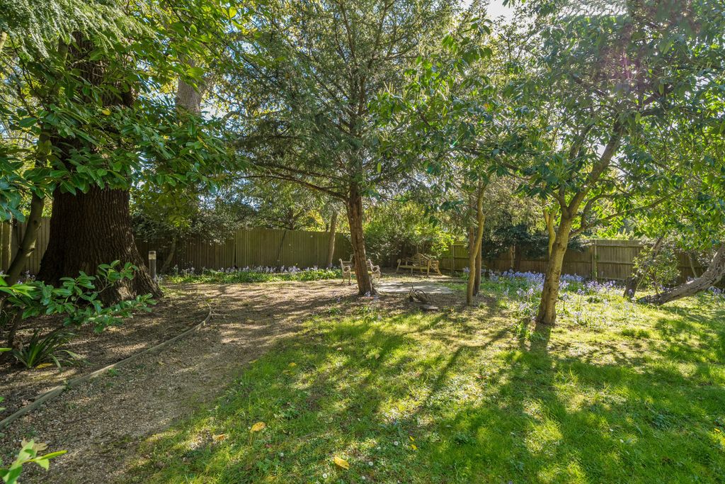 Additional image 23 of 3 bed flat for saleOverbury Avenue, Beckenham BR3