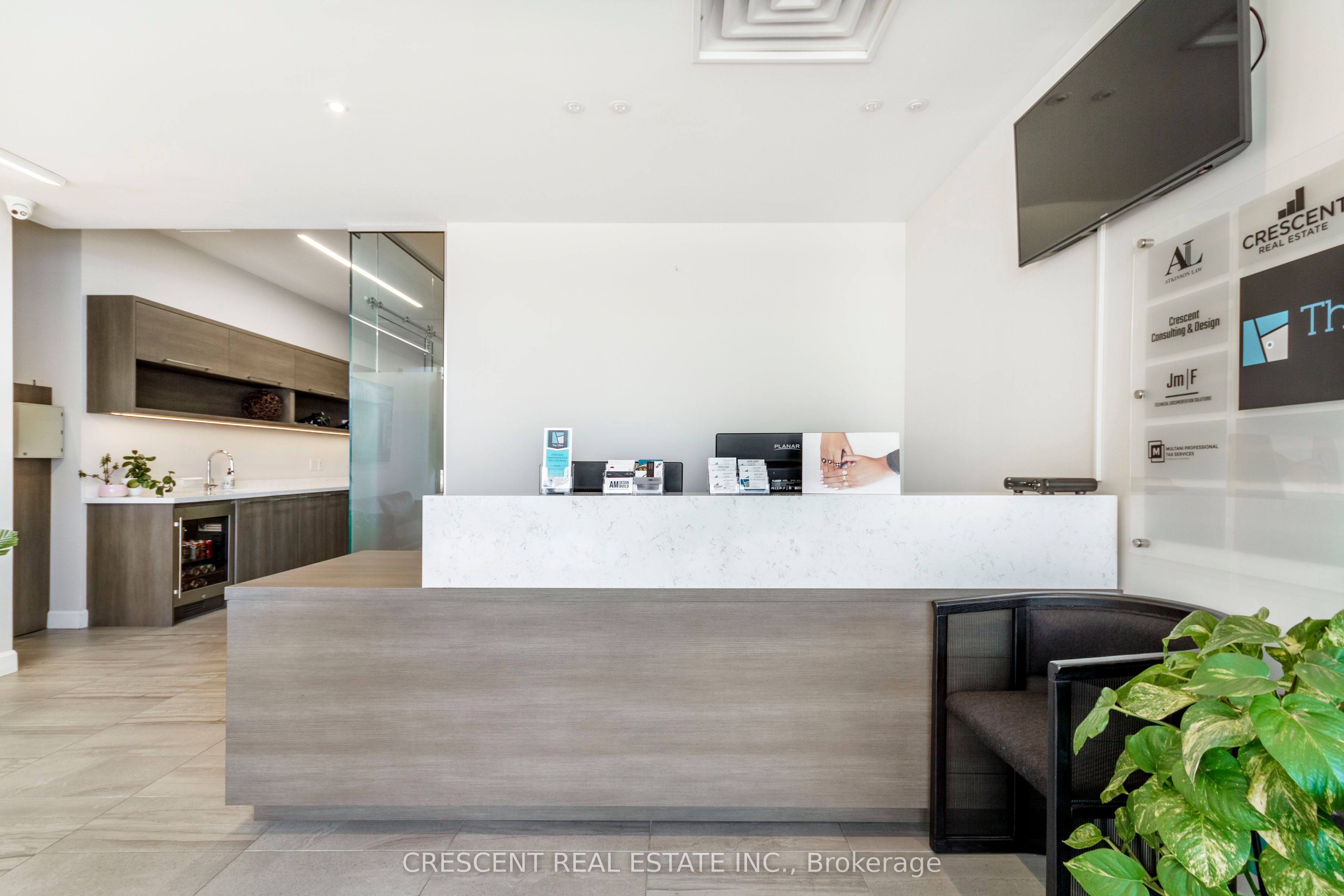Additional image 3 of Cubicle 3-347 Jane Street, Toronto, ON, M6S 3Z3