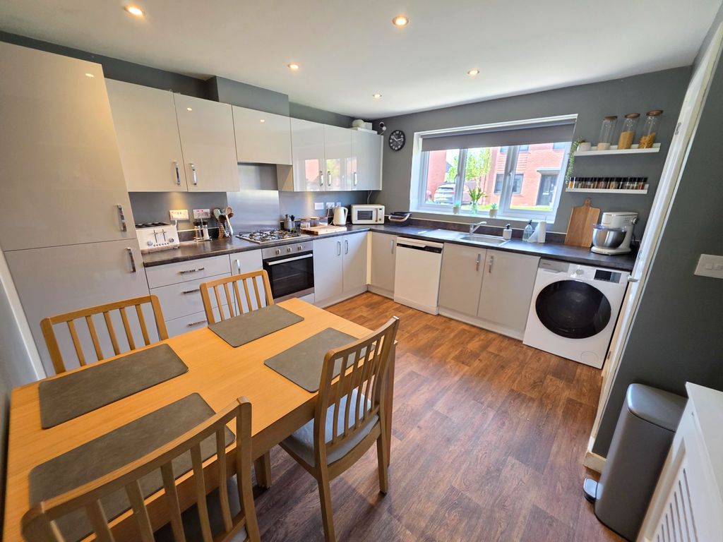 Additional image 2 of 3 bed semi-detached house for saleBlossom Crescent, Balby DN4