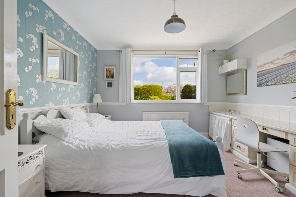 Additional image 17 of 3 bed detached house for salePriory Close, Aldwick Bay Estate, Aldwick, Bognor Regis, West Sussex PO21