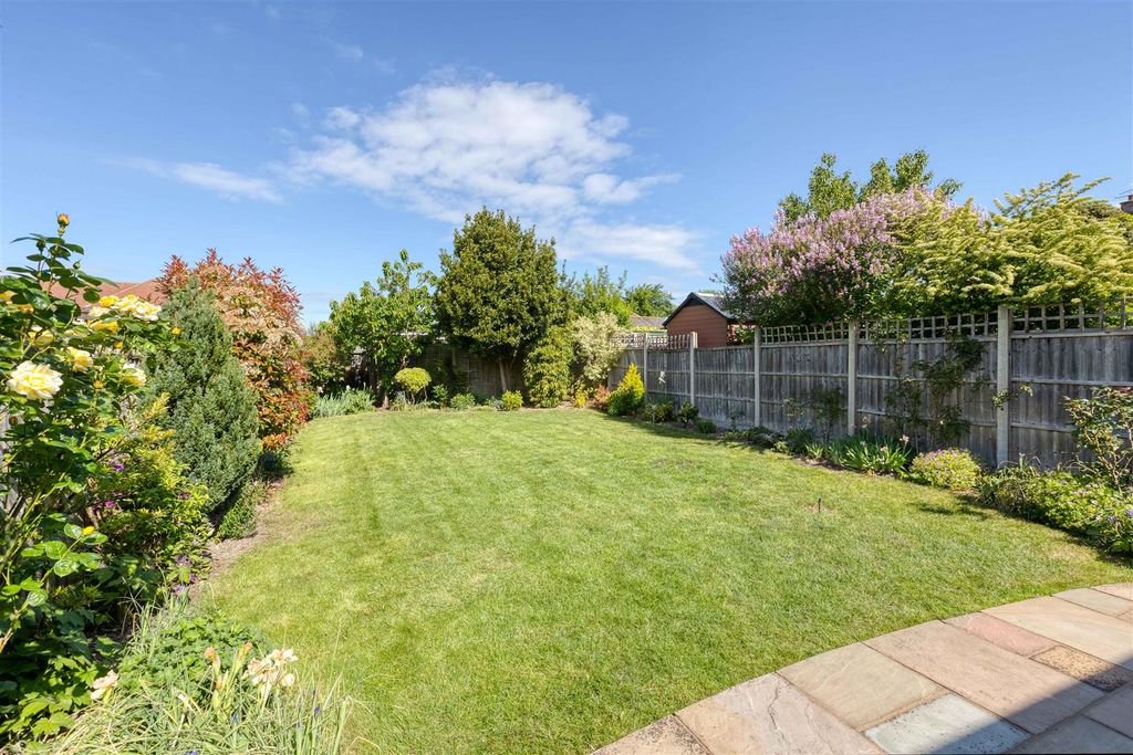 Additional image 21 of 3 bed semi-detached house for saleGrosvenor Road West, Baldock SG7