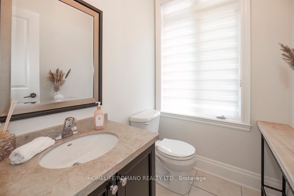 Additional image 4 of 100 Falstaff Avenue, Toronto, ON, M6L 2E4
