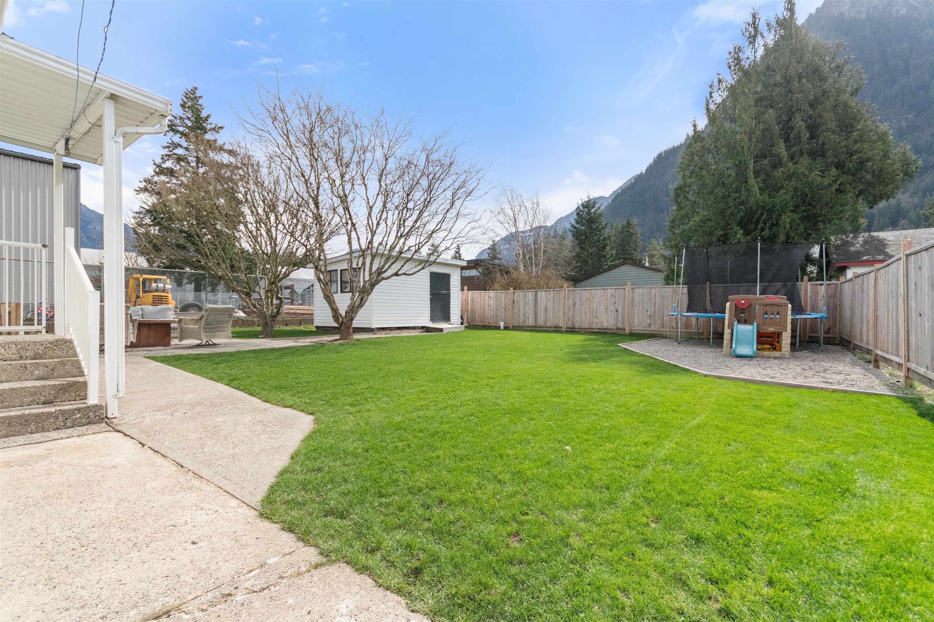 522 Raab Street, Hope, BC, V0X 1L4