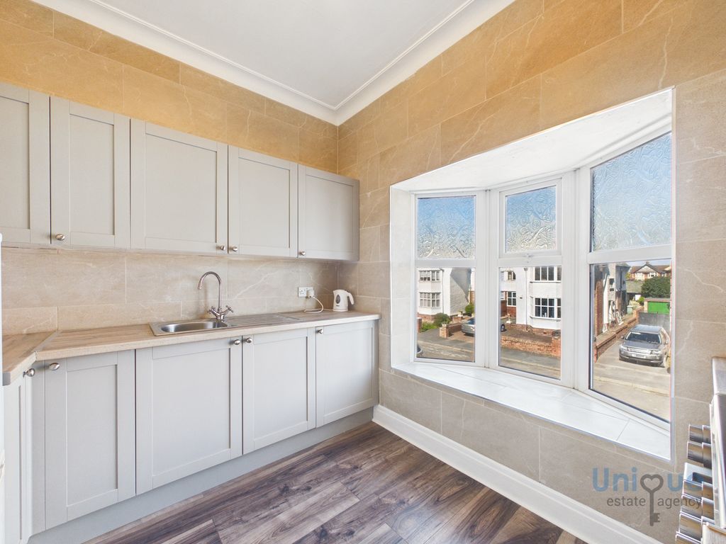 Additional image 8 of 2 bed flat for saleDevonshire Road, Lytham St. Annes FY8