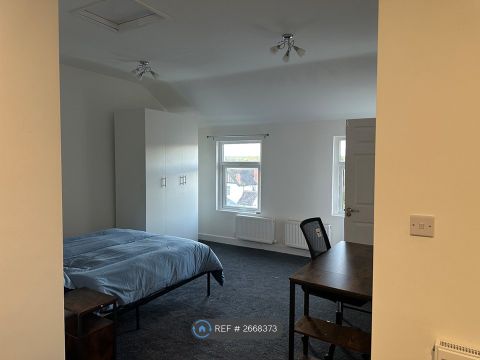 Allesley Old Road, Coventry CV5, Room to rent