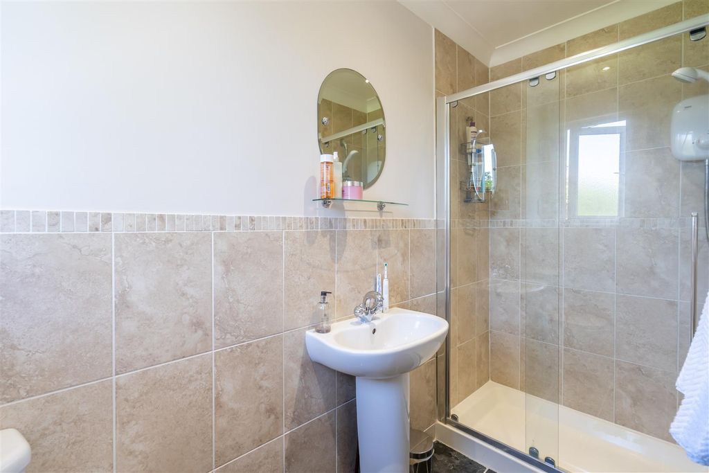 Additional image 16 of 5 bed detached house for saleSilverston Avenue, Aldwick, Bognor Regis PO21