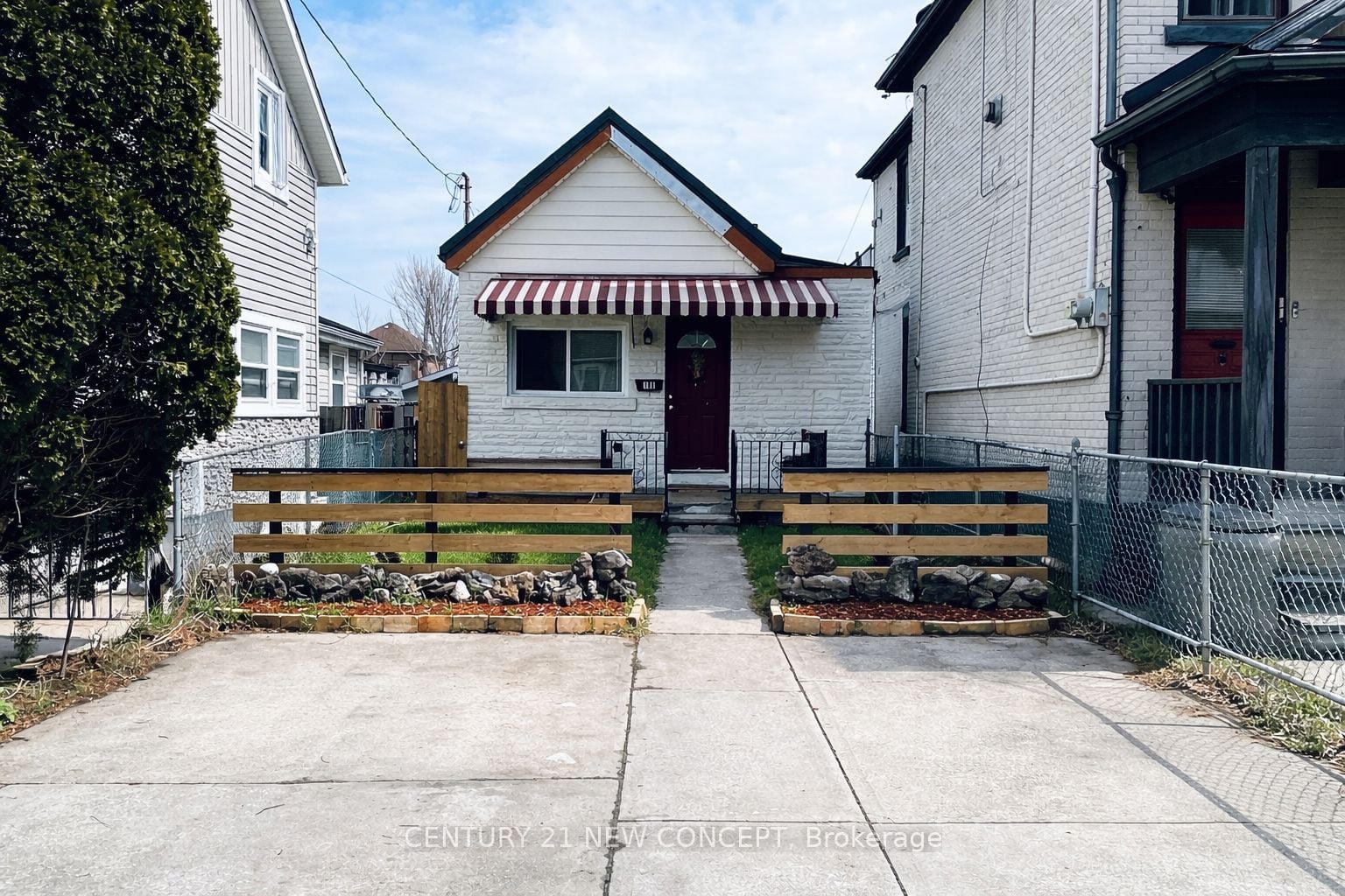 106 Emerald Street N, Hamilton, ON, L8L 5K4