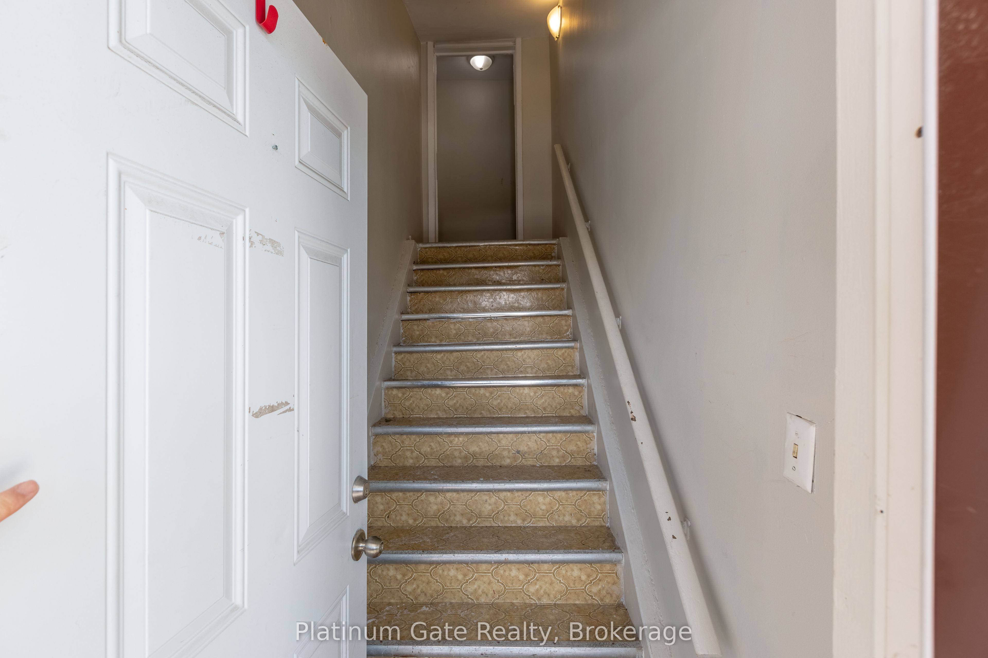 Additional image 4 of 1036-40 Gladstone Avenue, Windsor, ON, N9A 2R8