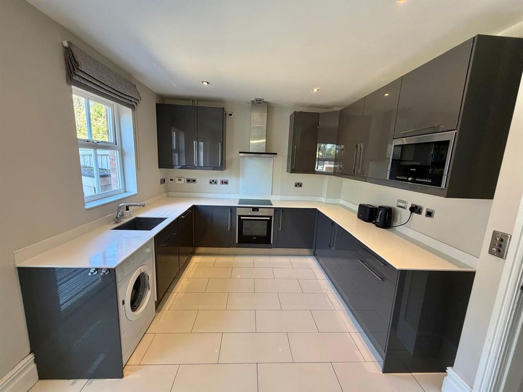 Additional image 4 of 3 bed terraced house for saleKnutsford Road, Alderley Edge SK9