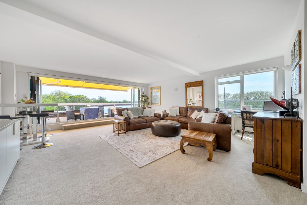 Additional image 7 of 3 bed flat for saleParkside, Court Downs Road, Beckenham, Kent BR3