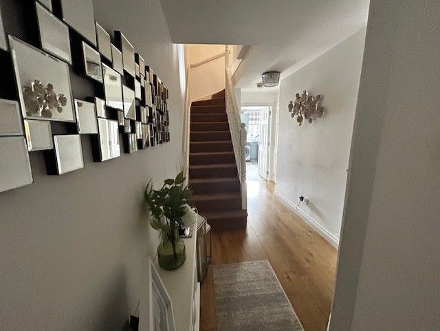 Additional image 14 of 4 bed town house for saleDalwhinnie Place, Airdrie, North Lanarkshire ML6