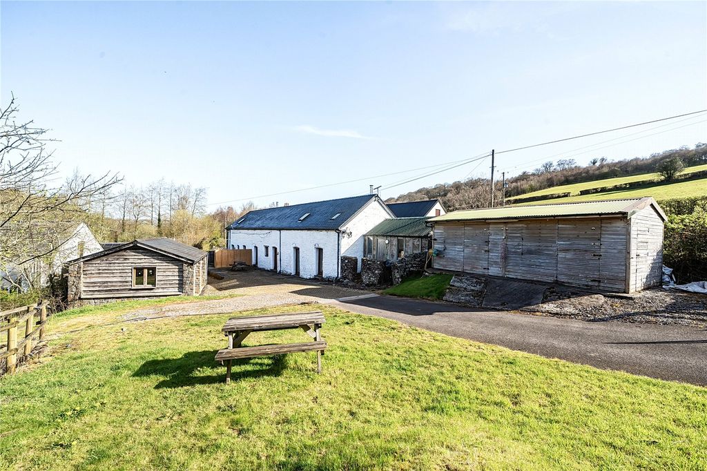 6 bed detached house for saleCwmcamlais, Brecon, Powys LD3