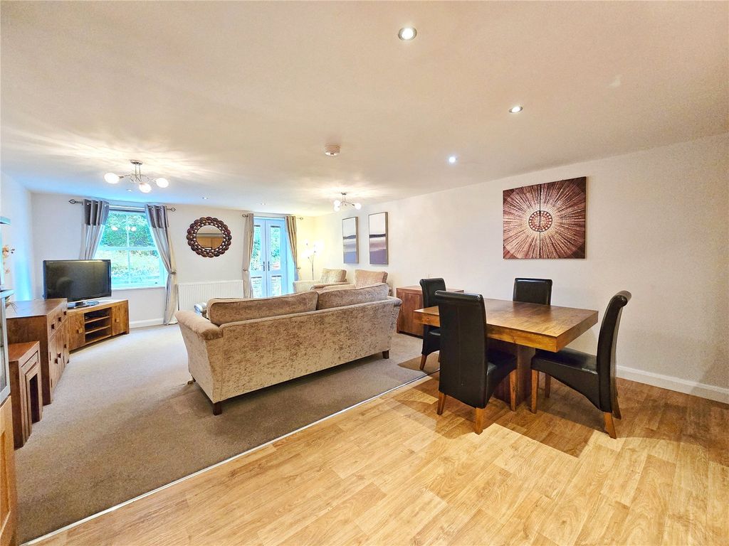 Additional image 2 of 2 bed flat for saleHolly Mount, Holly Mount Way, Rawtenstall, Rossendale BB4