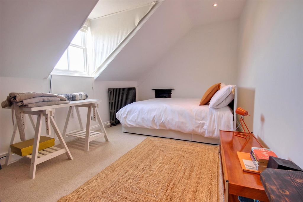 Additional image 24 of 5 bed town house for saleWestwood Road, Beverley HU17