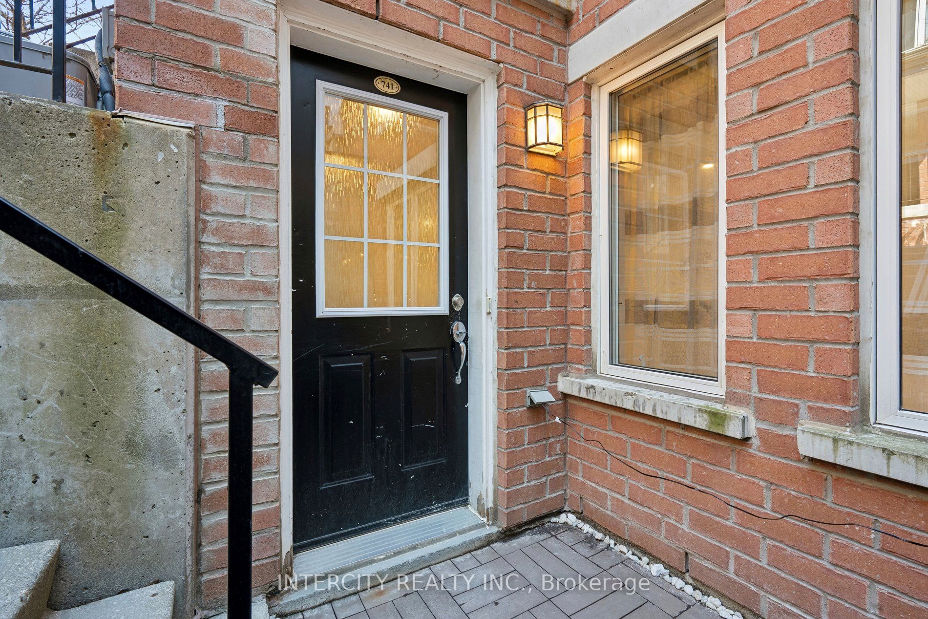Additional image 3 of 741-10 Laidlaw Street, Toronto, ON, M6K 1X2