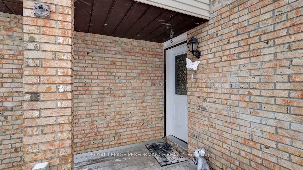 Additional image 5 of 32 Brando Crescent, Ottawa, ON, K1T 2E3