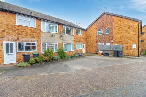 Close Quarters, Bramcote, Nottingham NG9