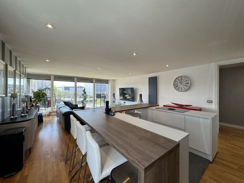 N V Building, 100 The Quays, Salford M50