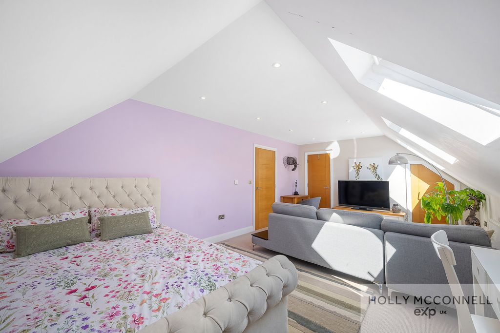 Additional image 28 of 6 bed detached house for saleBird In Hand Lane, Bromley BR1