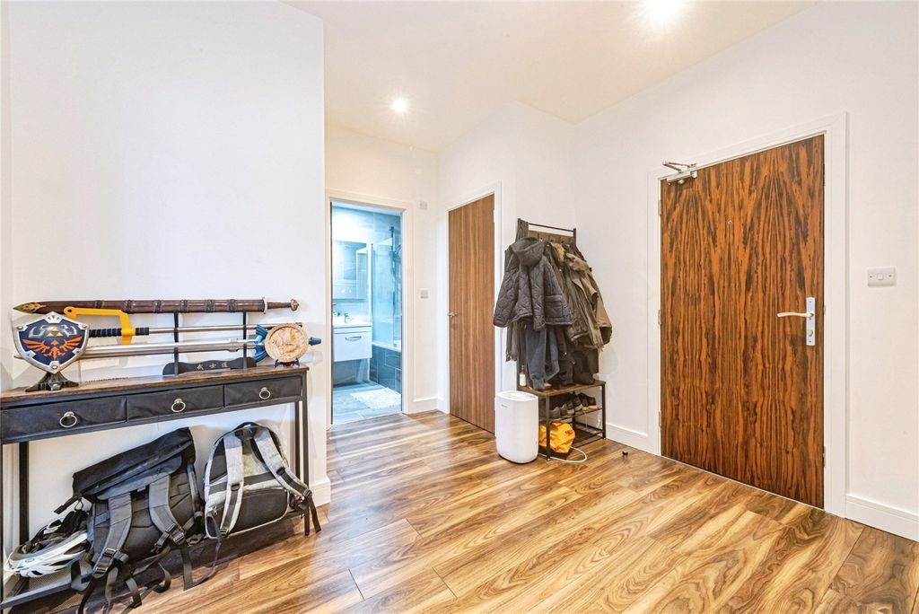 Additional image 19 of 2 bed flat for saleLittle Victoria Street, Basingstoke, Hampshire RG21