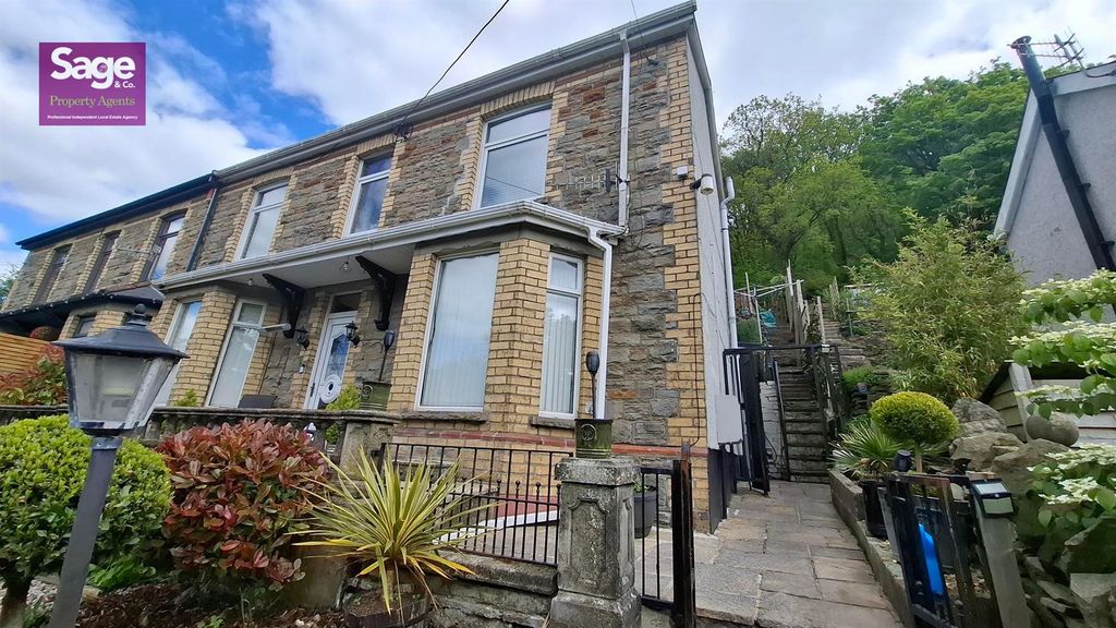 3 bed semi-detached house for saleRhyswg Road, Abercarn, Newport NP11