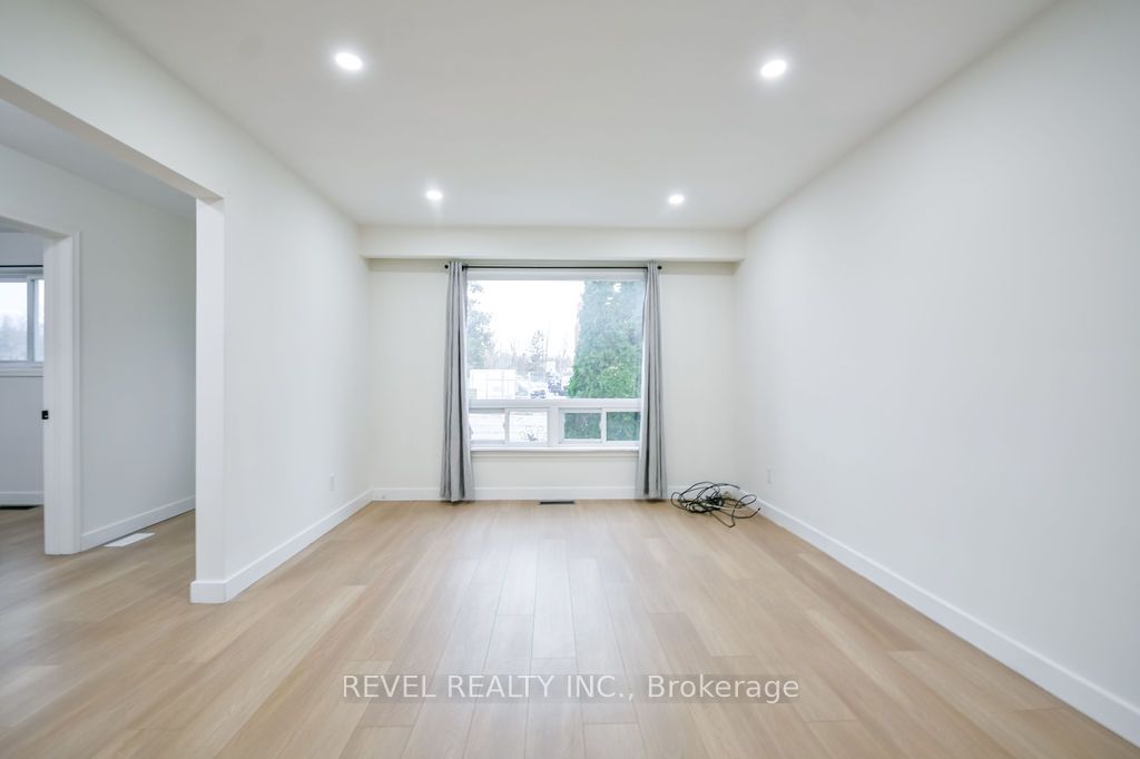 Additional image 4 of 44 Parkside Drive, Barrie, ON, L4N 1W9