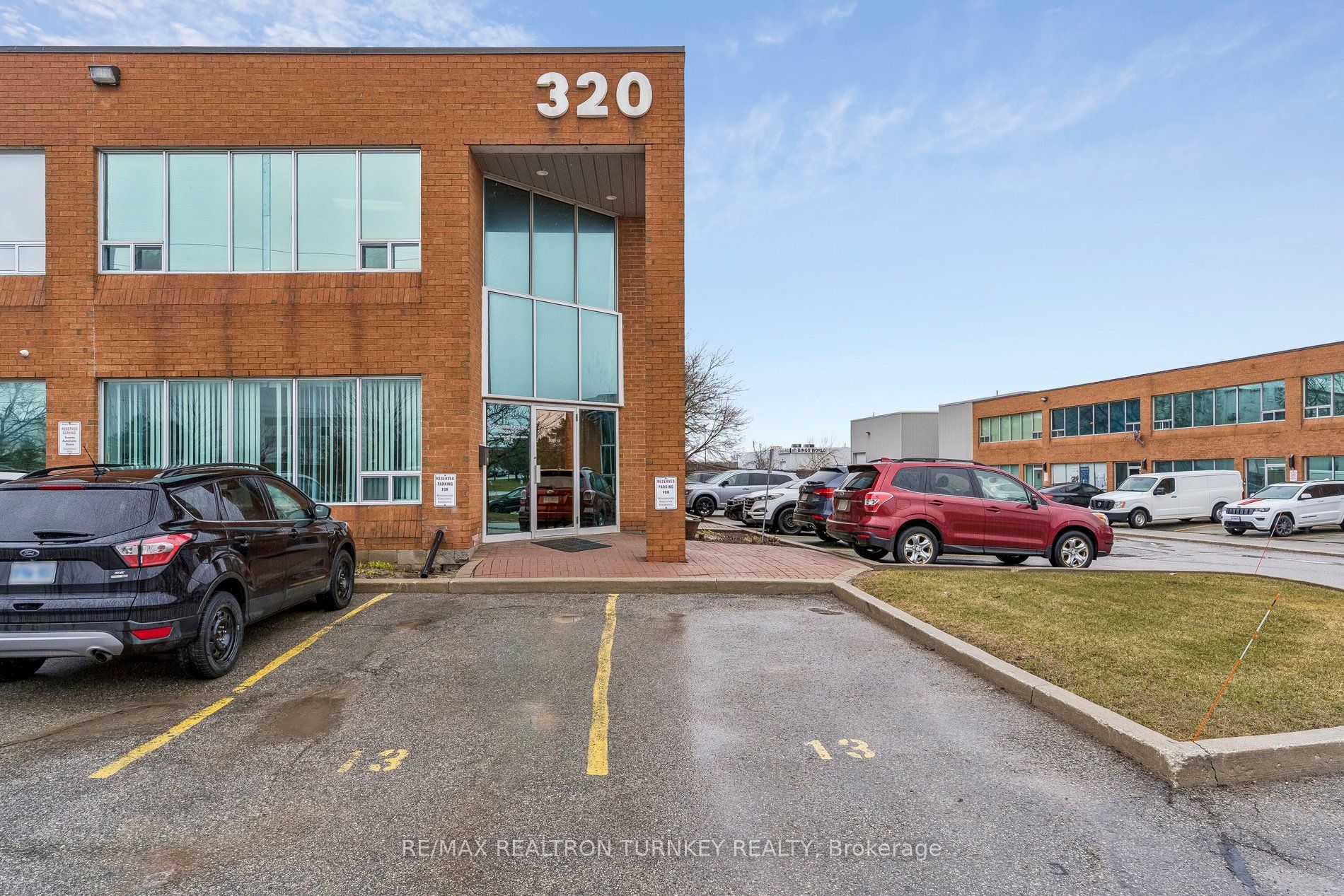 Additional image 2 of 13-320 Harry Walker Parkway N, Newmarket, ON, L3Y 7B4