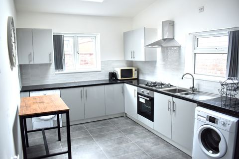 Claremont Road, Rusholme, Manchester M14
