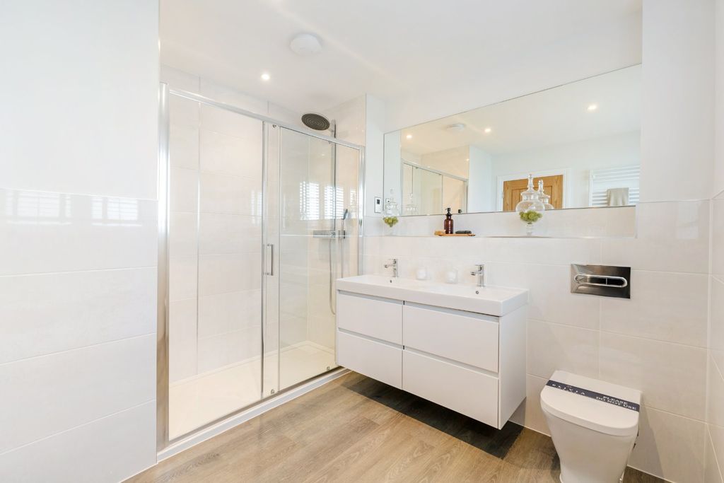 Additional image 10 of 5 bed detached house for saleKingsgate Place, Reading Street, Broadstairs, Kent CT10