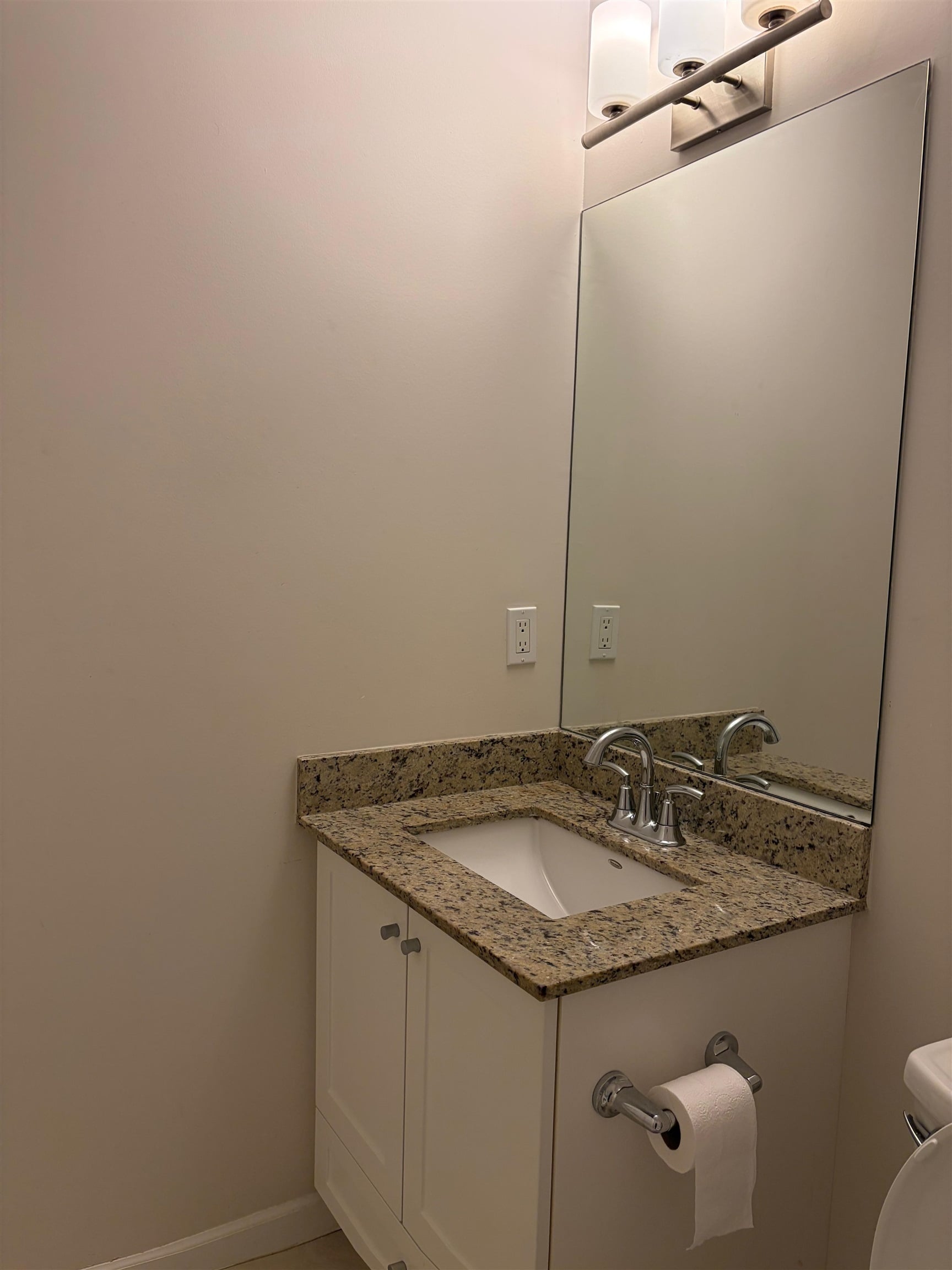 Additional image 5 of 401-15322 101 Avenue, Surrey, BC, V6N 4J1