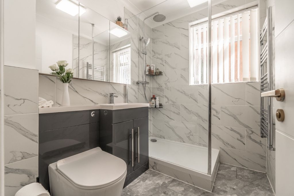 Additional image 12 of 1 bed flat for saleEssenden Road, Belvedere, Kent DA17