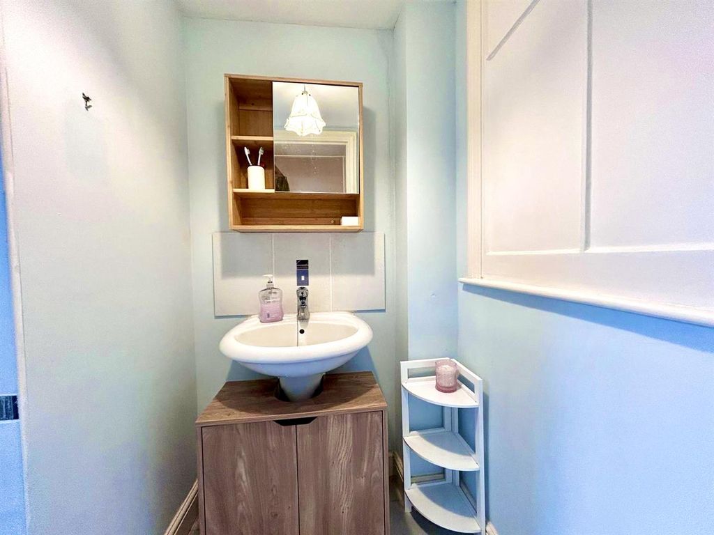 Additional image 4 of 2 bed flat for saleEversley Road, Bexhill TN40