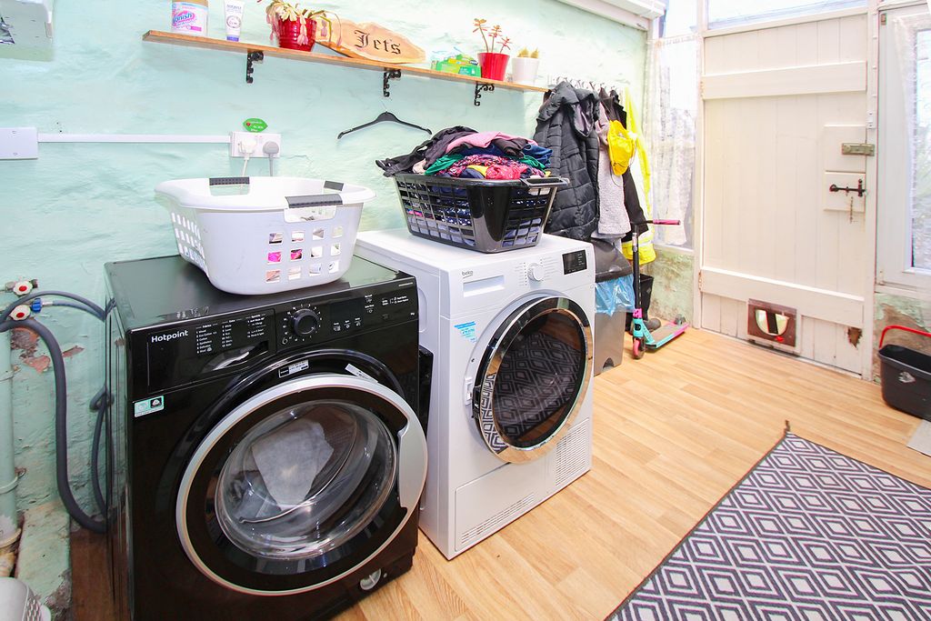 Additional image 6 of 2 bed property for saleGuelles Road, St Peter Port, Guernsey GY1