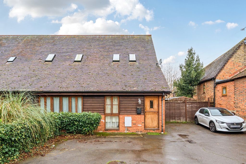 Additional image 20 of 3 bed semi-detached house for saleHatch Farm Mews, Addlestone KT15